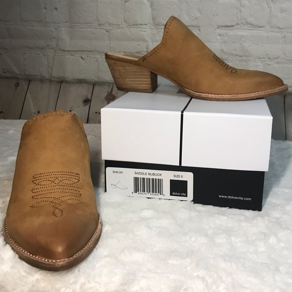 Dolce Vita Shoes - Dolce Vita Shiloh booties, size 6